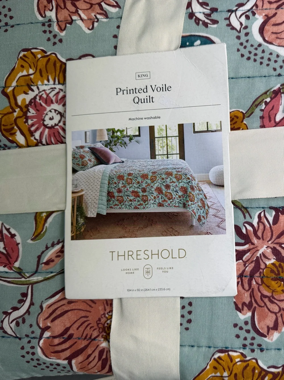 THRESHOLD NWT boho earthy vines reversible quilt -blue/yellow/pink -king